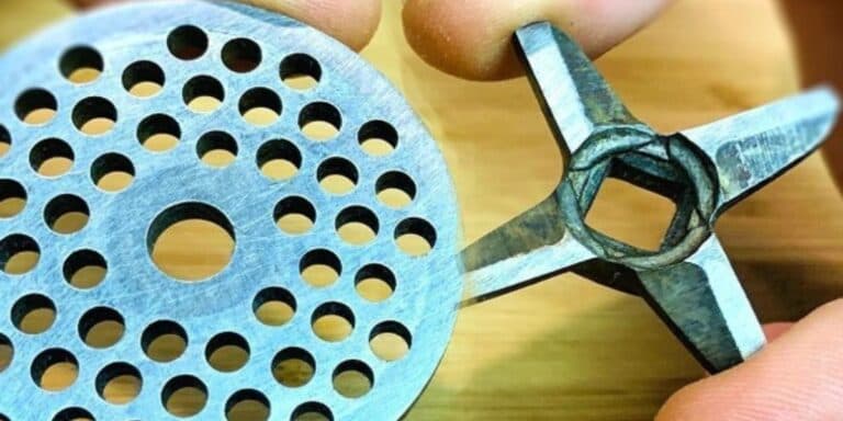 Щоб м’ясорубка добре працювала треба вчасно гострити ножі. Ділюся 2-ма способами