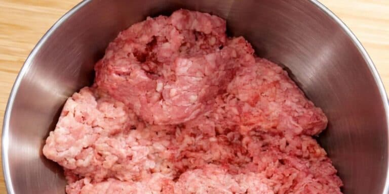 Свекруха промиває фарш, а я ні. Вирішила розібратися, хто з нас правий