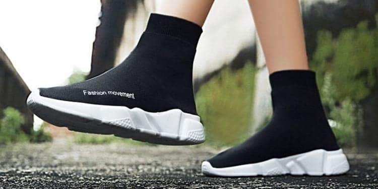 Модні кросівки 2019 року: що носити жінкам і чоловікам, щоб бути в тренді