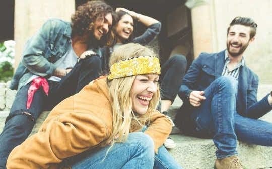 Чому чоловіки і жінки відчувають щастя по-різному