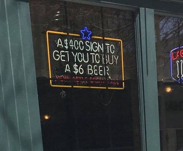 20+ реклам, оголошень і вивісок, повз які неможливо пройти без посмішки