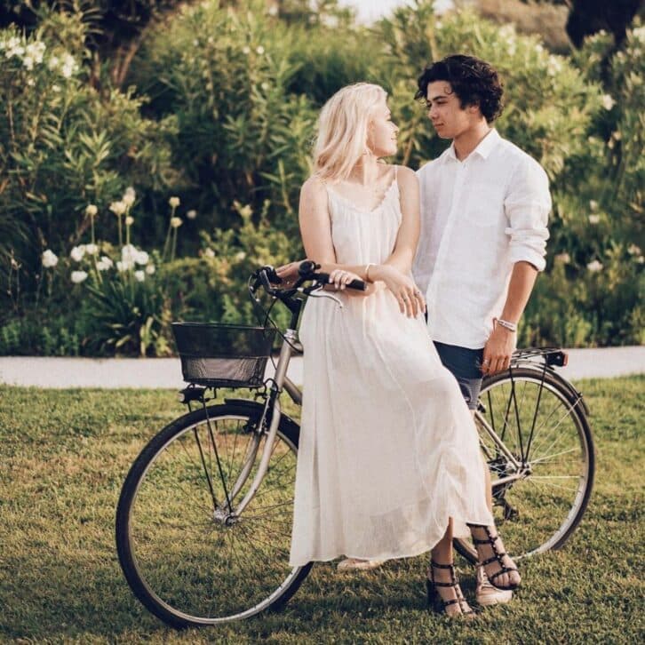 18-річна дочка Віри Брежнєвої показала фото з хлопцем