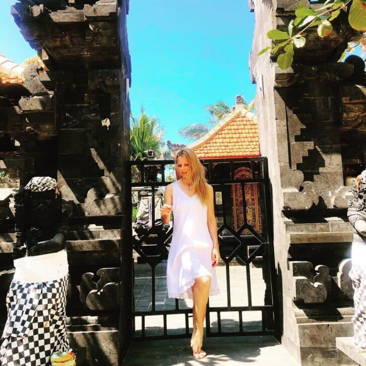 Ольга Фреймут поділилася знімком з спільного відпочинку з дочкою в Індонезії (ФОТО)