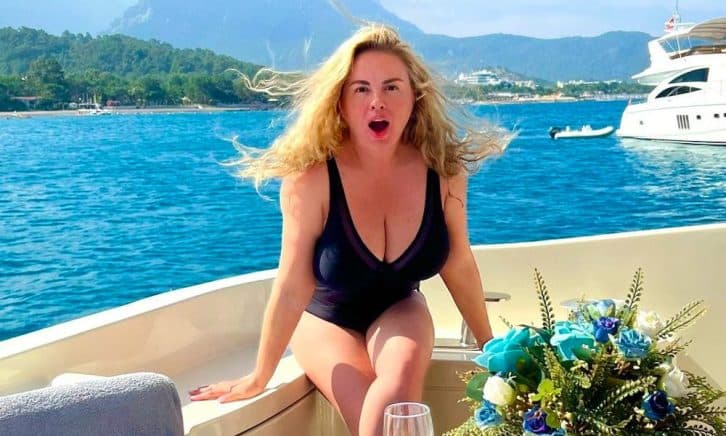 Груди розкривають секрети: 5 типів і розмірів бюста, які розкажуть про жінку все