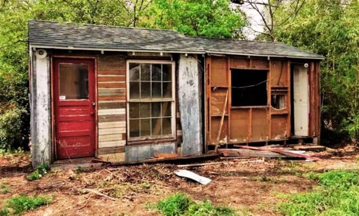 Ось що означає «руки з правильного місця ростуть». Жінка кардинально перетворила старий сарай.