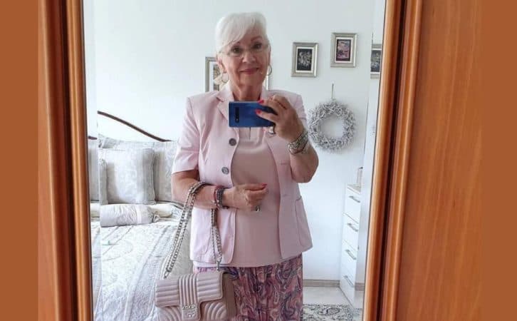 У 70 років потрібно одягатися тільки так: ділюся образами стильної пенсіонерки