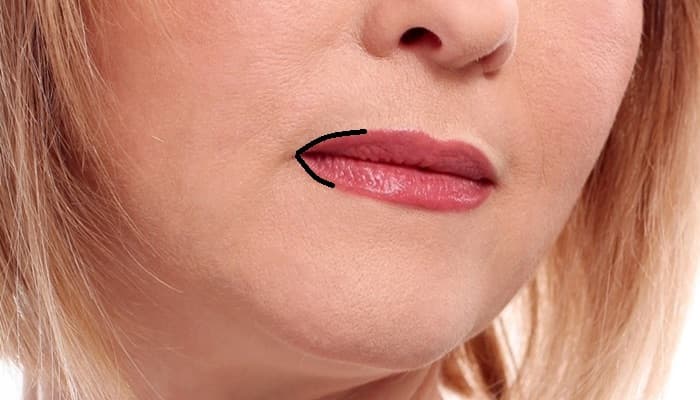 3 помилки в макіяжі губ, які візуально додадуть вам вік